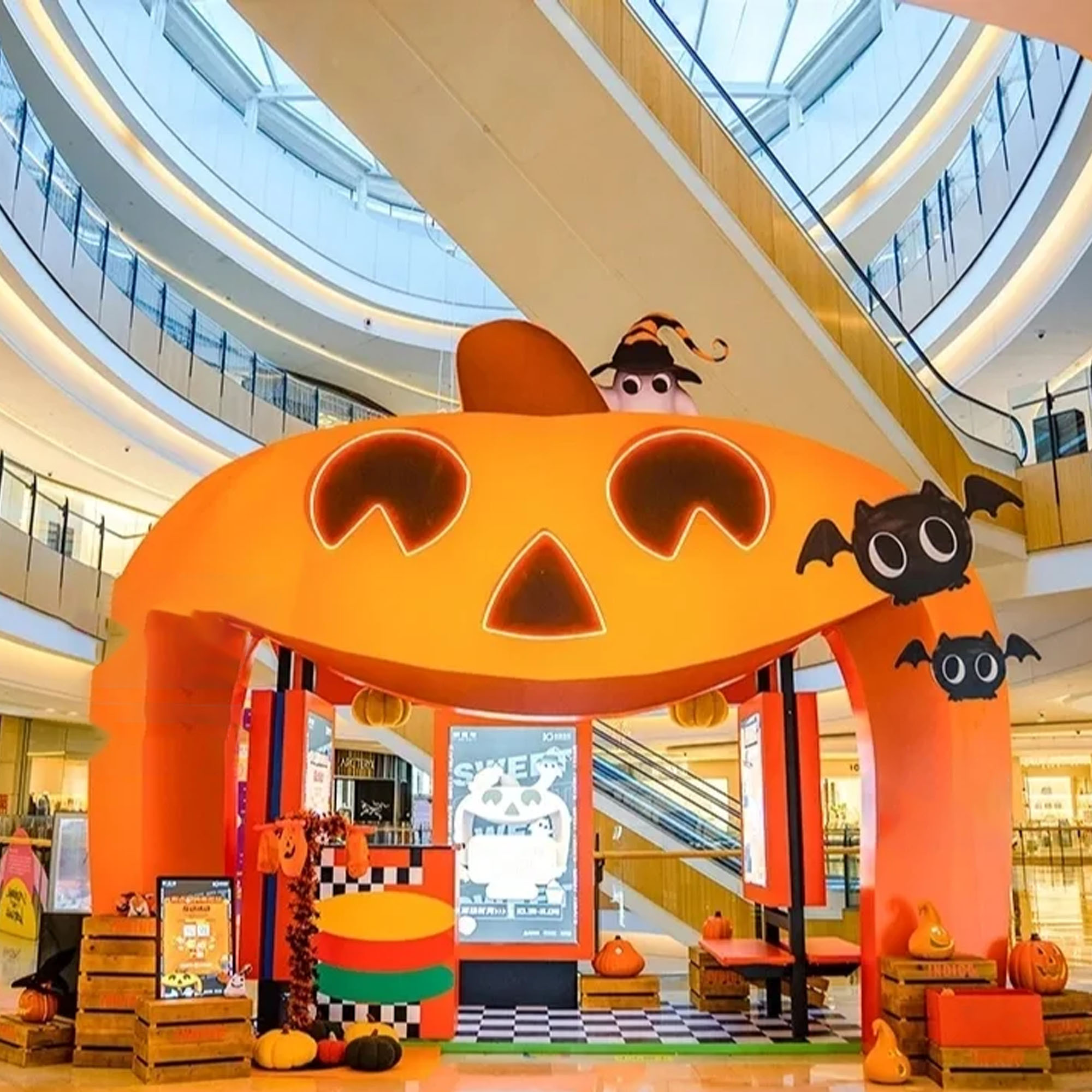 Dịch Vụ Trang Trí Halloween Cho Trung Tâm Thương Mại
